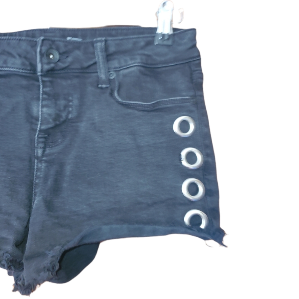 Hot Topic Blackheart Low Rise Rivet Short - Picture 2 of 6